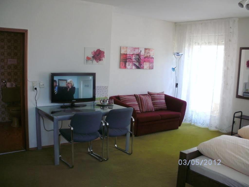 Hotel Am Hindenburgplatz アッペンヴァイラー エクステリア 写真